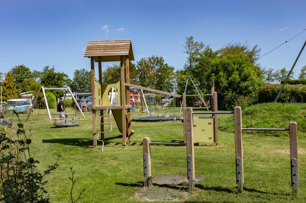 סנט מארטן Bungalow 82 Op Recreatiepark De Wielen מראה חיצוני תמונה